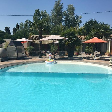 Mas De La Butte Blanche Bed and Breakfast Orgon Εξωτερικό φωτογραφία