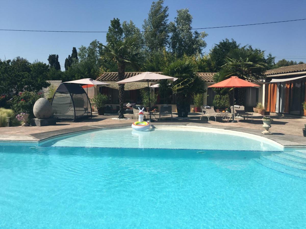 Mas De La Butte Blanche Bed and Breakfast Orgon Εξωτερικό φωτογραφία