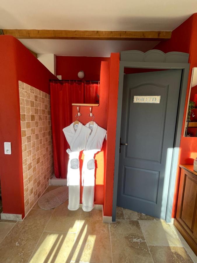 Mas De La Butte Blanche Bed and Breakfast Orgon Εξωτερικό φωτογραφία