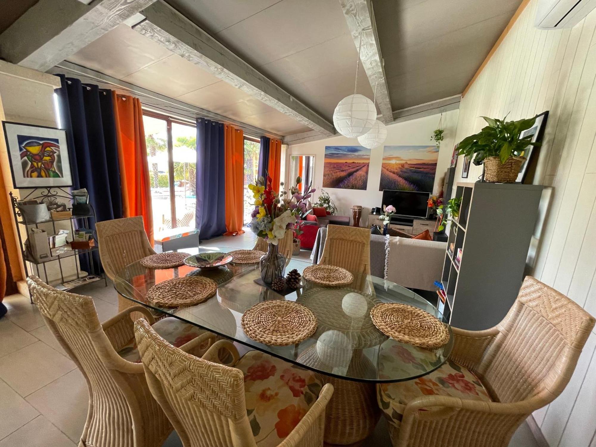 Mas De La Butte Blanche Bed and Breakfast Orgon Εξωτερικό φωτογραφία