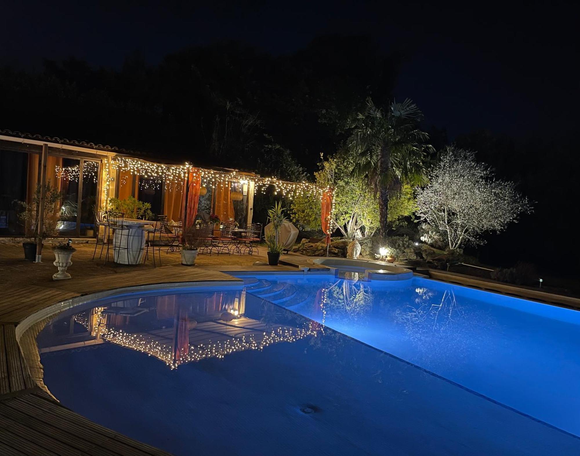 Mas De La Butte Blanche Bed and Breakfast Orgon Εξωτερικό φωτογραφία