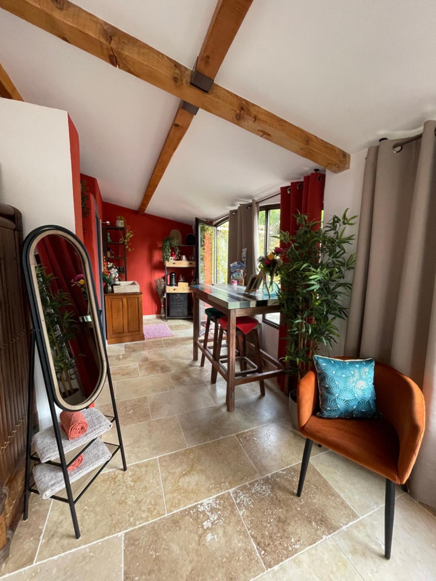 Mas De La Butte Blanche Bed and Breakfast Orgon Εξωτερικό φωτογραφία