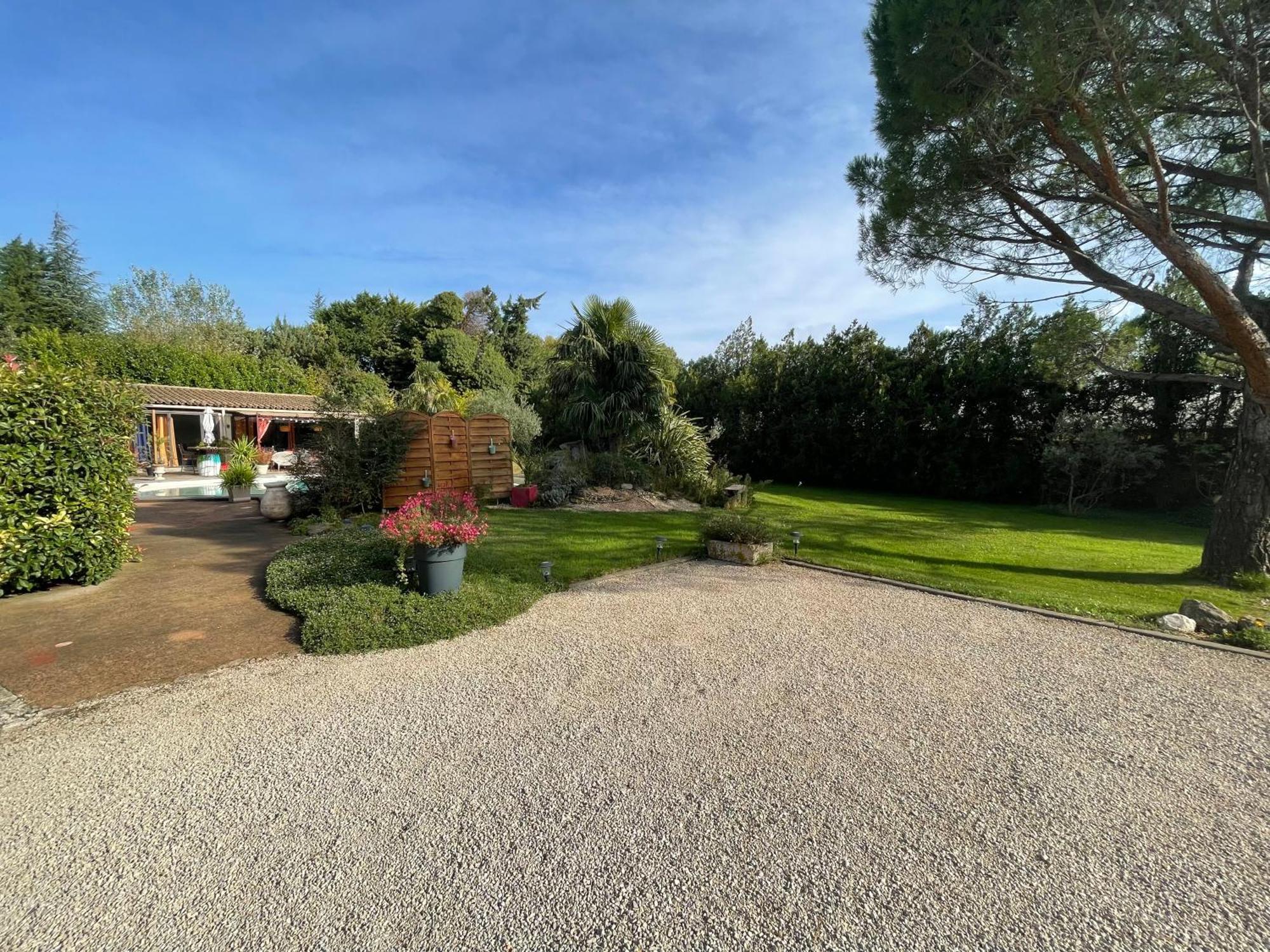 Mas De La Butte Blanche Bed and Breakfast Orgon Εξωτερικό φωτογραφία